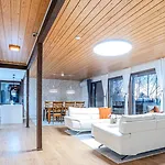 Spacious 200 M2 House Apartamento Kuopio